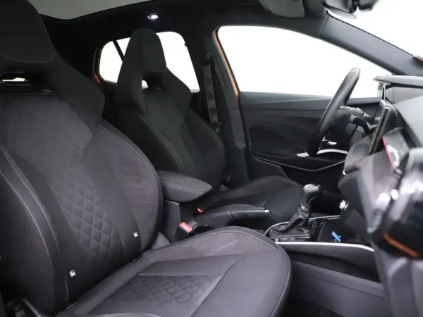 Photo 28 of 35 of TMBER9PJXN4006466 Skoda Fabia 1.0 Aut. TSI Business Edition 5-drs Hatchb.