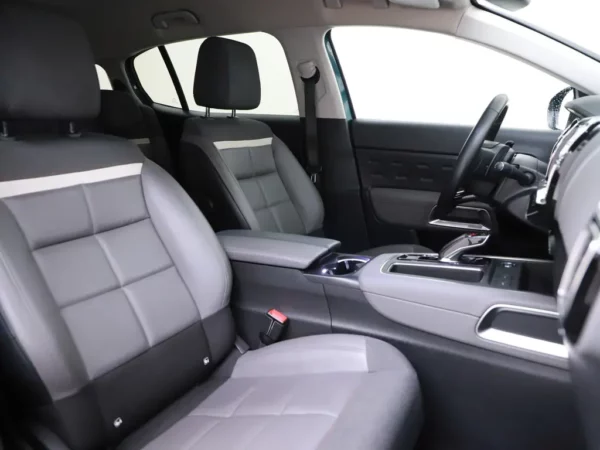 Photo 28 of 35 of VR7ARHNSSLL065216 Citroen C5 Aircross 1.2 Aut. PureTech Business Plus 5-drs SUV