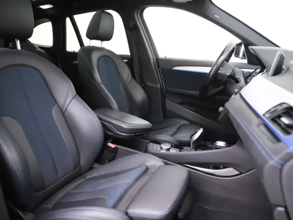 Photo 28 of 36 of WBA31AA01L3L54513 BMW X1 sDrive18i Aut.