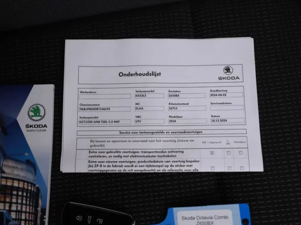 Photo 29 of 33 of TMBJP8NX0RY146191 Skoda Octavia Combi 1.0 TSI Business Edition