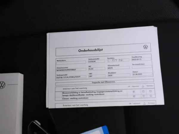 Photo 29 of 33 of WVWZZZCD2PW528663 Volkswagen GOLF Variant 1.0 eTSI Life Business