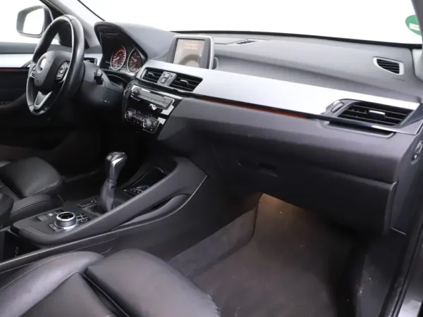 Photo 29 of 34 of WBAHS110605H03722 BMW X1 sDrive18i Aut. High Executive LED