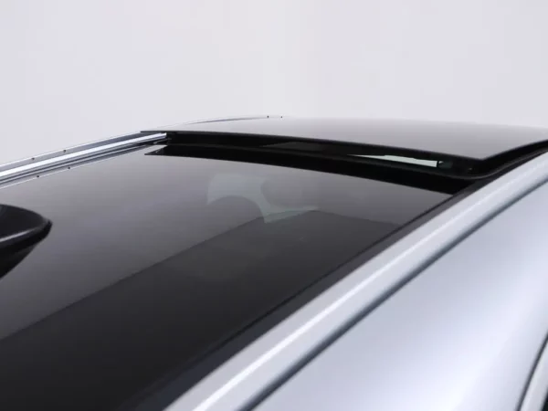 Photo 29 of 41 of ZARFAHBN5J7C00212 Alfa Romeo Stelvio 2.0 T AWD Special Edition 5-drs SUV