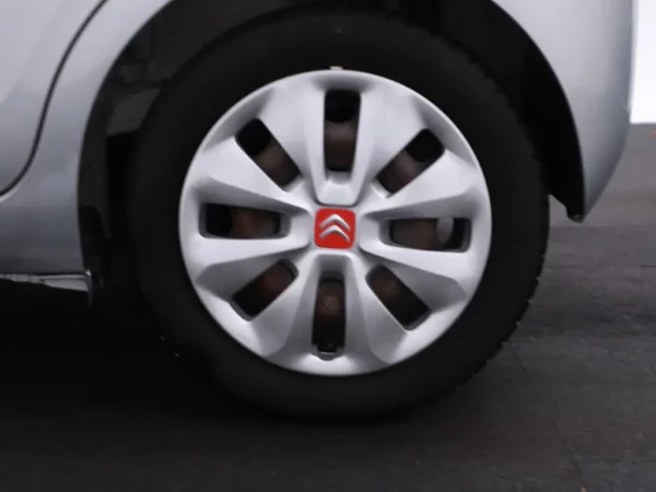 Photo 3 of 24 of VF7PAHMTBER752090 Citroen C1 1.2 PureTech Airscape Shine Alloy