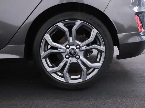 Photo 3 of 26 of WF0JXXGAHJJR22941 Ford Fiesta 1.0 EcoBoost ST-Line Alloy Wheels