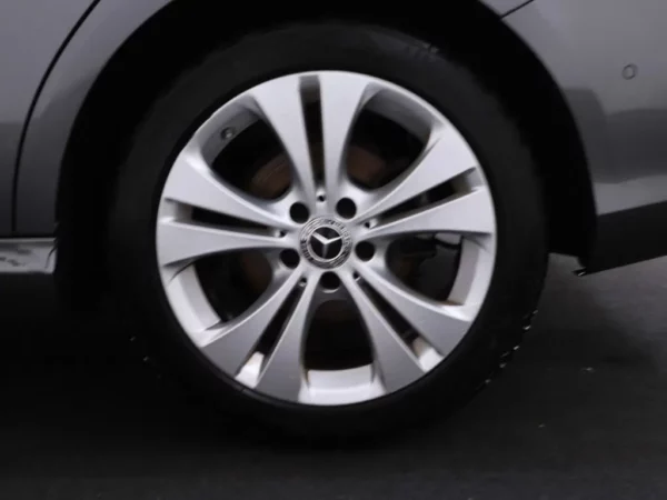 Photo 3 of 27 of WDD2462421J485102 Mercedes-Benz B-Klasse 180 Business Solution