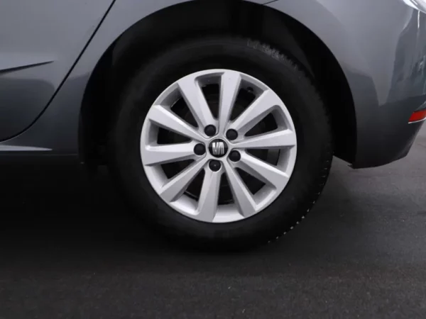 Photo 3 of 28 of VSSZZZKJZJR065267 SEAT Ibiza 1.0 TSI (5-drs Hatchb.)