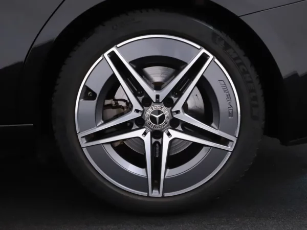 Photo 3 of 33 of W1K2062411F039957 Mercedes-Benz C-Klasse Estate 180 Aut. AMG Line 5-drs Combi