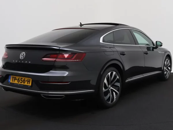 Photo 3 of 37 of WVWZZZ3HZJE515000 Volkswagen Arteon 1.5 TSI DSG R-Line