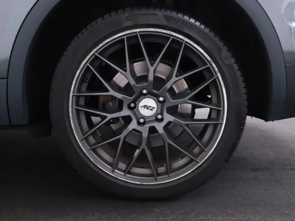 Photo 3 of 39 of WAUZZZFY7H2018880 Audi Q5 2.0 TFSI quattro Design Pro Line Plus LED