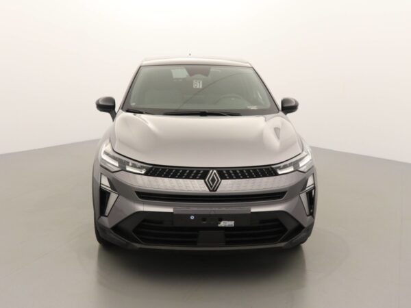 Photo 3 of 6 of N197210 RENAULT CAPTUR 4 TCE