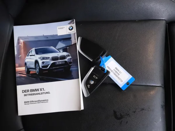 Photo 30 of 34 of WBAHS110605H03722 BMW X1 sDrive18i Aut. High Executive LED