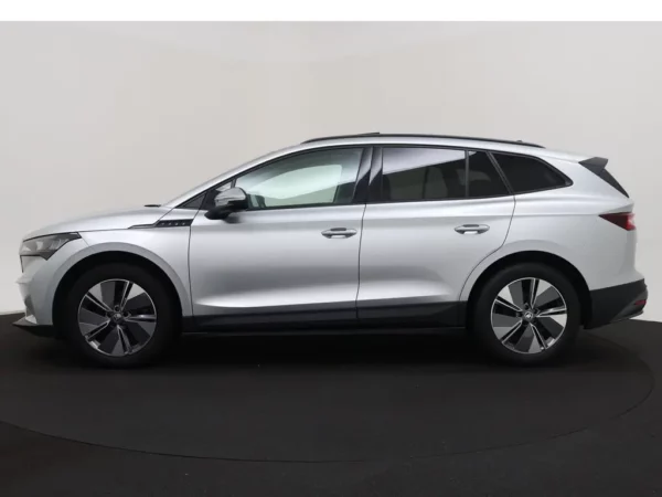 Photo 31 of 34 of TMBJB7NY3NF011424 Skoda Enyaq iV 60 5-drs SUV Cruise