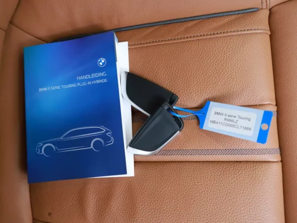 Photo 31 of 35 of WBA11CG000CL71888 BMW 5 Serie Touring 530e Business Edition Plus M-Pack