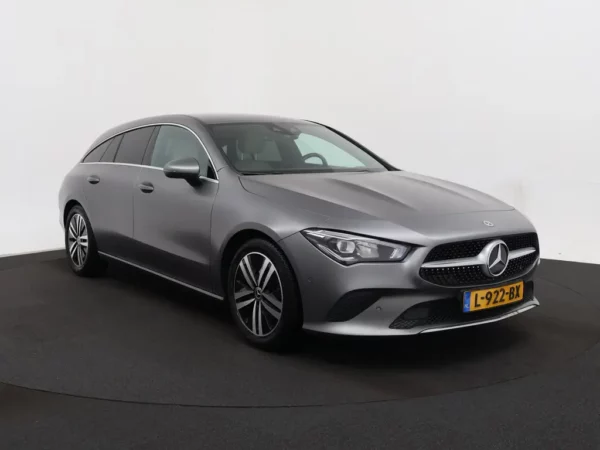 Photo 32 of 33 of W1K1186871N219379 Mercedes-Benz CLA-Klasse Shooting Brake 200 Business Solution