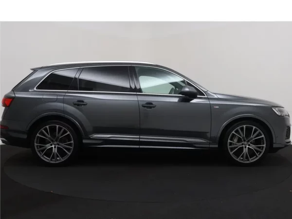 Photo 32 of 34 of WAUZZZ4M3LD007324 Audi Q7 55 TFSI quattro Pro Line S 7p