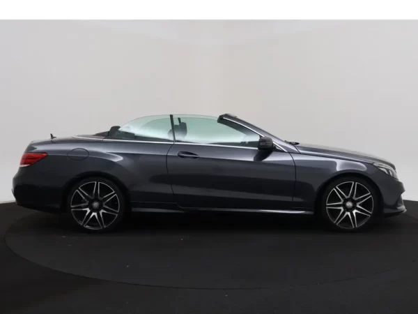 Photo 32 of 34 of WDD2074611F336253 Mercedes-Benz E-Klasse Cabrio 400 Prestige Cruise Ecc