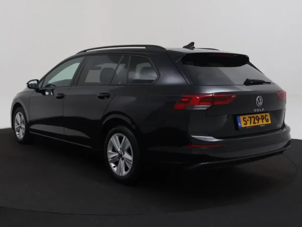 Photo 33 of 33 of WVWZZZCD2PW528663 Volkswagen GOLF Variant 1.0 eTSI Life Business