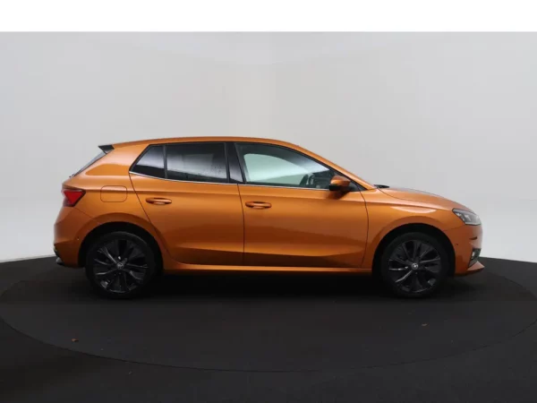 Photo 33 of 35 of TMBER9PJXN4006466 Skoda Fabia 1.0 Aut. TSI Business Edition 5-drs Hatchb.