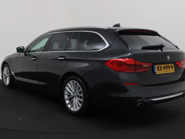 Photo 34 of 34 of WBAJL11080BC88242 BMW 5 Serie Touring 520i High Executive 5-drs Combi