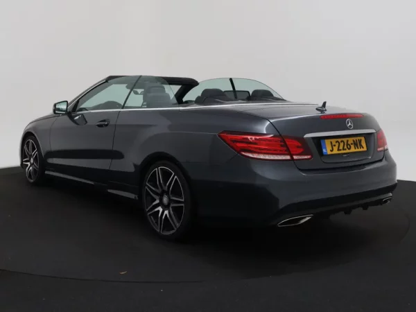 Photo 34 of 34 of WDD2074611F336253 Mercedes-Benz E-Klasse Cabrio 400 Prestige Cruise Ecc