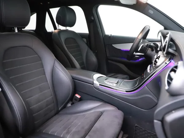 Photo 34 of 40 of WDC2539801F751707 Mercedes-Benz GLC 200 Aut. Business Solution AMG