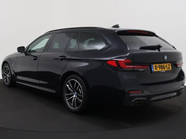 Photo 35 of 35 of WBA11CG000CL71888 BMW 5 Serie Touring 530e Business Edition Plus M-Pack