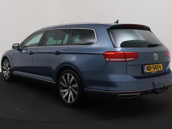 Photo 35 of 35 of WVWZZZ3CZHE054129 Volkswagen Passat Variant 1.4 TSI GTE Connected