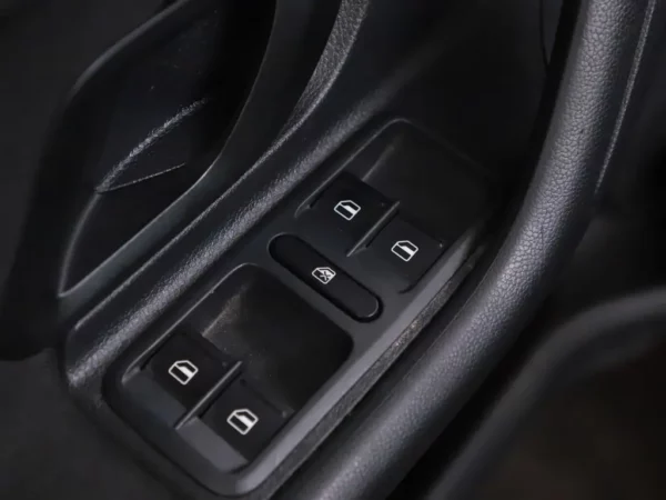 Photo 4 of 21 of TMBJM25J4E3123375 Skoda Fabia Combi 1.2 TSI Sprint Cruise