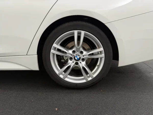 Photo 4 of 24 of WBA3A11020J617339 BMW 3-serie 316i Executive Xenon Cruise Ecc