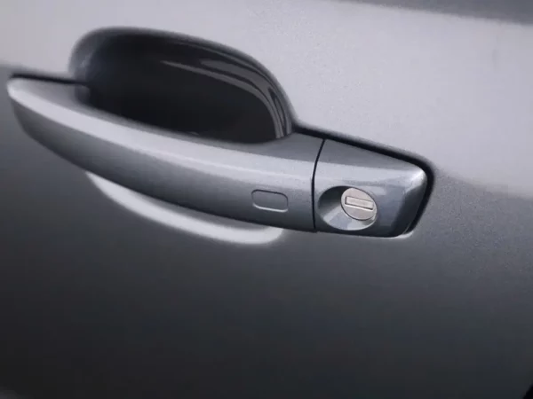 Photo 4 of 26 of WAUZZZ8V5F1133404 Audi A3 Cabriolet 1.4 TFSI CoD Ambition Pro Line Plus Softtop Stoelverw.