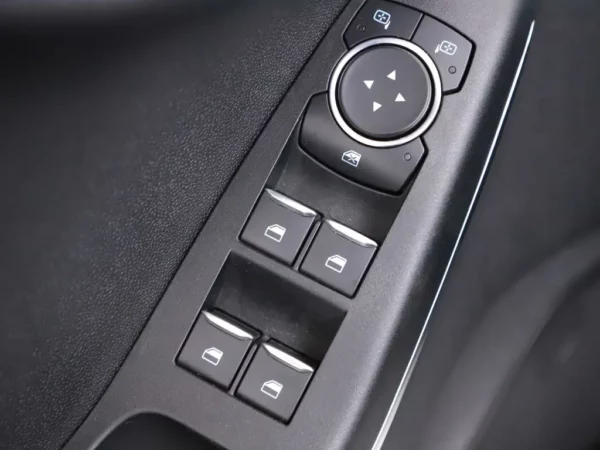 Photo 4 of 26 of WF0JXXGAHJLE22716 Ford Fiesta 1.0 EcoBoost ST-Line LED