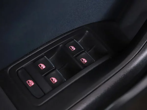 Photo 4 of 27 of VSSZZZ5FZL6555886 SEAT Ateca 1.0 EcoTSI Style Business Intense