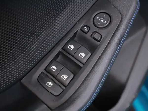 Photo 4 of 29 of WBA11AK0707G88610 BMW 2 Serie Gran Coupé 218i High