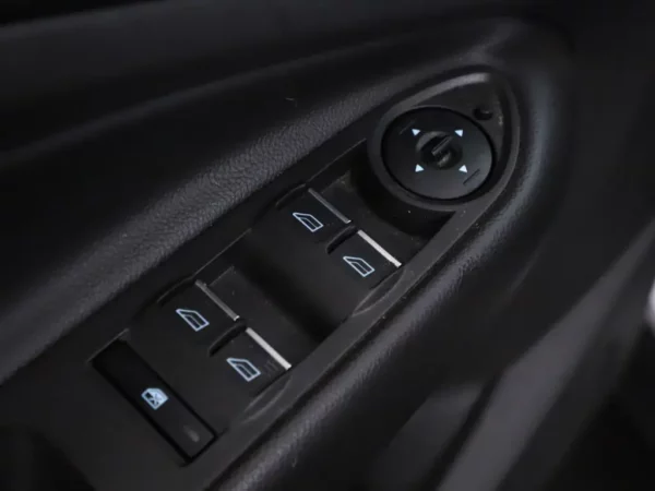 Photo 4 of 29 of WF0AXXWPMAJJ25190 Ford Kuga 1.5 EcoBoost Titanium Led