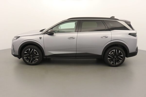 Photo 4 of 6 of N200328 PEUGEOT 5008 HYBRID