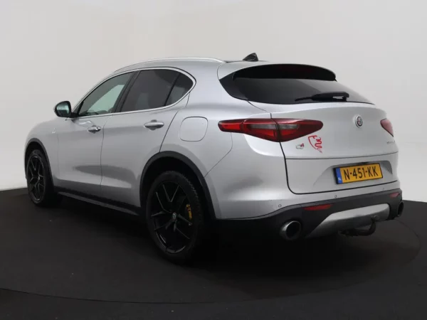 Photo 41 of 41 of ZARFAHBN5J7C00212 Alfa Romeo Stelvio 2.0 T AWD Special Edition 5-drs SUV