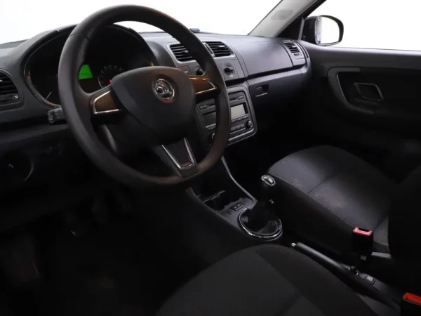 Photo 5 of 21 of TMBJM25J4E3123375 Skoda Fabia Combi 1.2 TSI Sprint Cruise