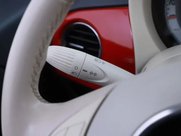 Photo 5 of 21 of ZFA31200000548775 Fiat 500 1.2 Lounge Pano