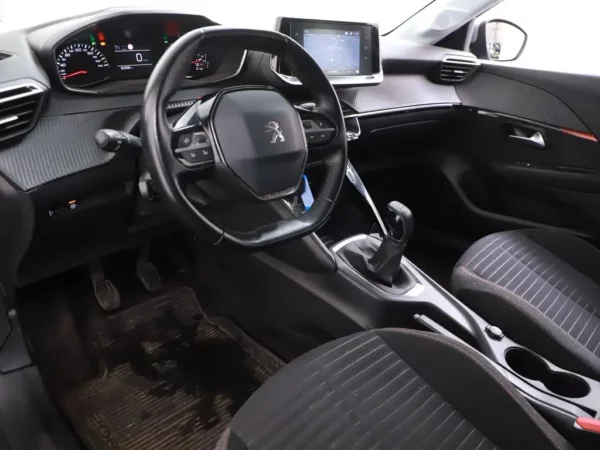 Photo 5 of 24 of VR3UPHMHDL5017051 Peugeot 208 1.2 PureTech Active Navi