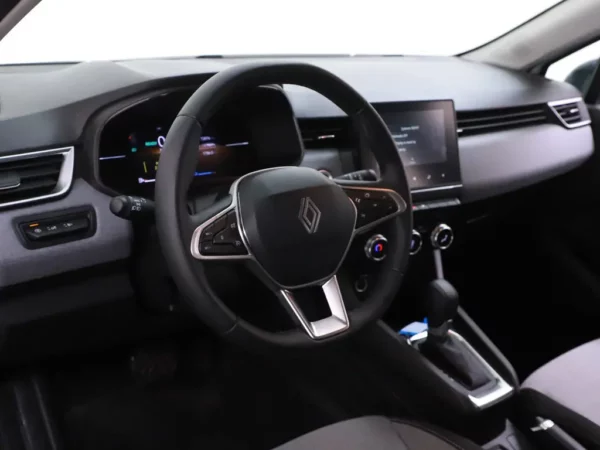 Photo 5 of 25 of VF1RJA00674065222 Renault Clio 1.6 E-Tech Full Hybrid 145