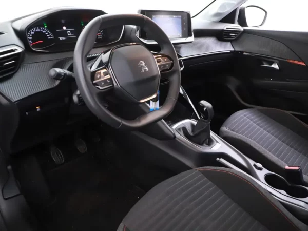 Photo 5 of 26 of VR3UPHMHDN5881101 Peugeot 208 1.2 PureTech Active Pack Airco