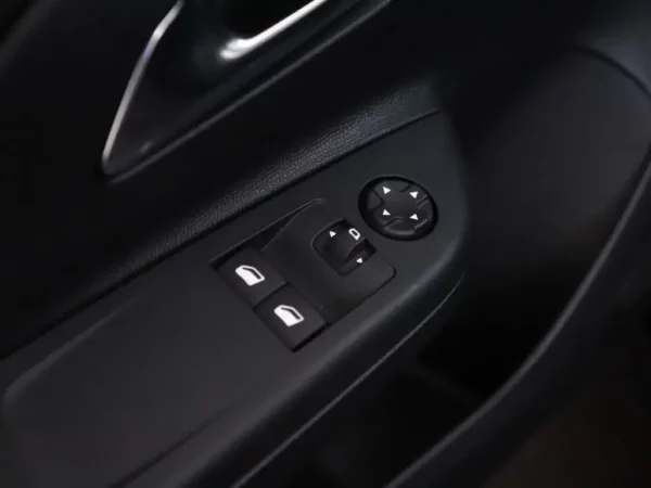 Photo 5 of 27 of VXKUPHNEKM4207516 Opel Corsa 1.2 Elegance (5-drs Hatchb.) Cruise