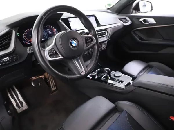 Photo 5 of 28 of WBA7K310207K99164 BMW 1-serie 118i Aut. Business Edition 5-drs Hatchb.