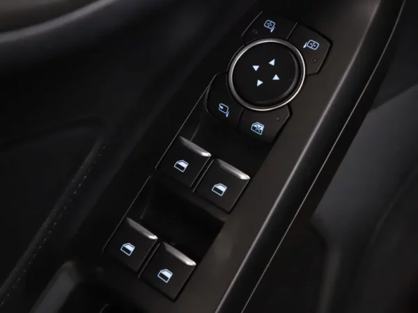 Photo 5 of 28 of WF0PXXGCHPKM82966 Ford FOCUS Wagon 1.0 Aut. EcoBoost Titanium