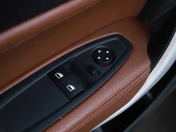 Photo 5 of 30 of WBA2F510X0V663191 BMW 2 Serie Coupé 230i Aut. Centennial High Executive Coupé M-Pack