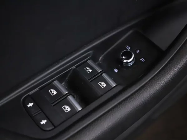 Photo 5 of 31 of WAUZZZF52JA089115 Audi A5 Sportback 1.4 TFSI Aut. Sport S-line Edition LED