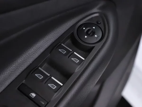 Photo 5 of 35 of WF0AXXWPMAKY67830 Ford Kuga 1.5 EcoBoost ST Line LED