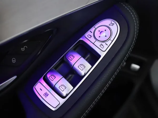 Photo 5 of 40 of WDC2539801F751707 Mercedes-Benz GLC 200 Aut. Business Solution AMG