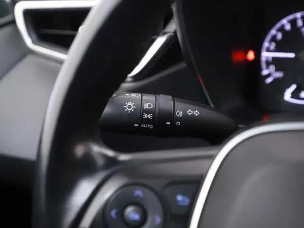 Photo 6 of 26 of SB1Z93BE90E127408 Toyota Corolla Touring Sports 1.8 Hybrid Active